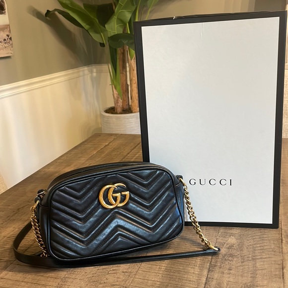 Gucci Matelasse Leather GG Marmont Mini Chain Bag (SHF-6frD2R